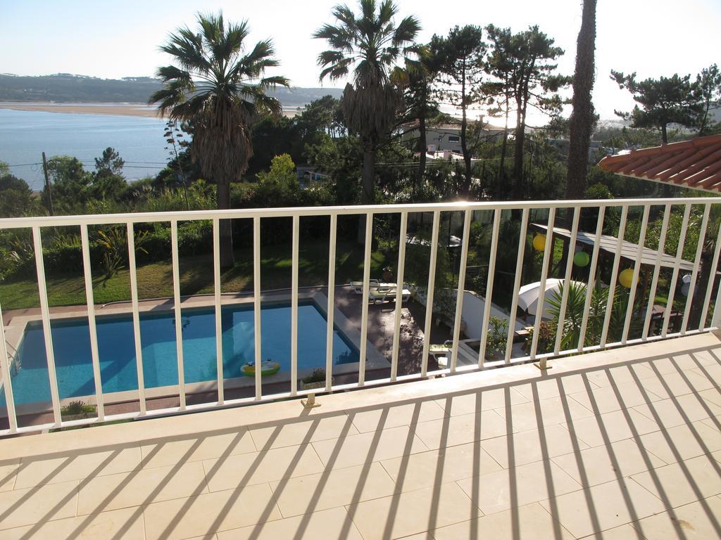 Casa Branca Guest House Foz do Arelho Esterno foto